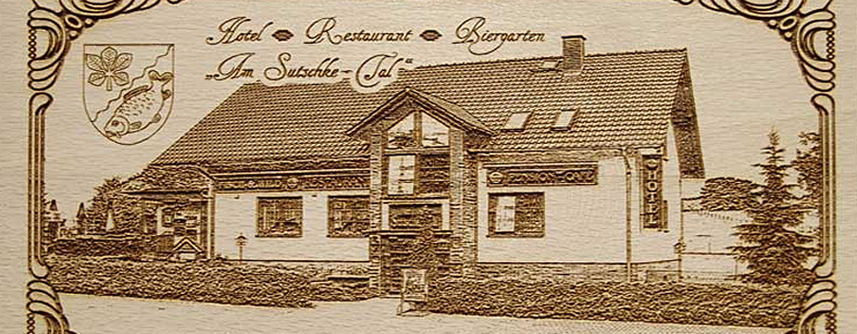 Fotogravur auf Holzbrett / Hotel Sutschketal Bestensee